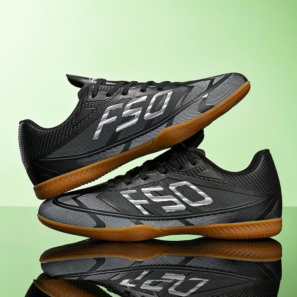 Neue Low-Top Gummi-Flachsohlige Fußballschuhe für Jungen und Mädchen Outdoor-Sport Professionelles Training Fußballschuhe
