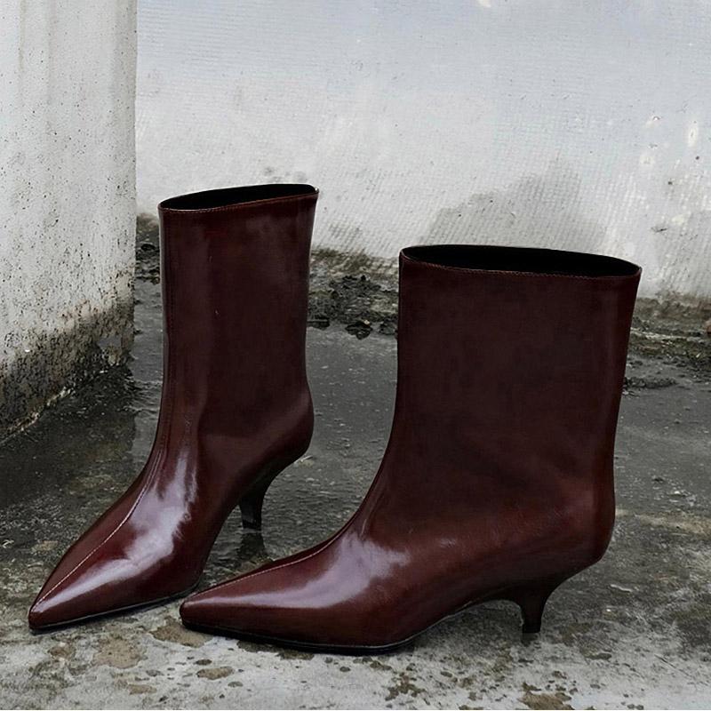 European and American Minimalist Boots Women 2025 Pointed Toe Retro Skinny Heel Skinny Boots