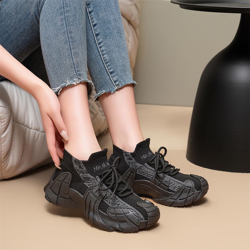 Summer Breathable Fly-woven Women's Shoes Versatile Soft Sole Ultra-light Casual Sports Shoes Running Shoes