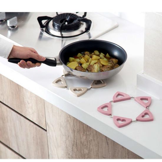 1Pcs Anti-heiße Tischset Hause Kunststoff Platte rotierenden Matte kreative rutschfeste Isolierung Pad