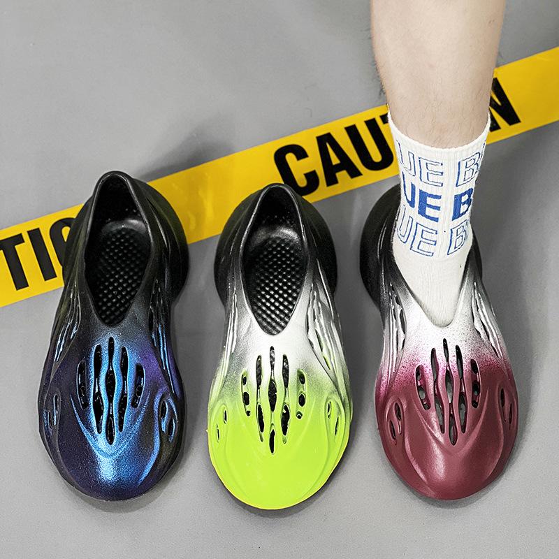 Men's Plus Size Gradient Coconut Hole Beach Sandals - Casual Summer Fashion Slippers