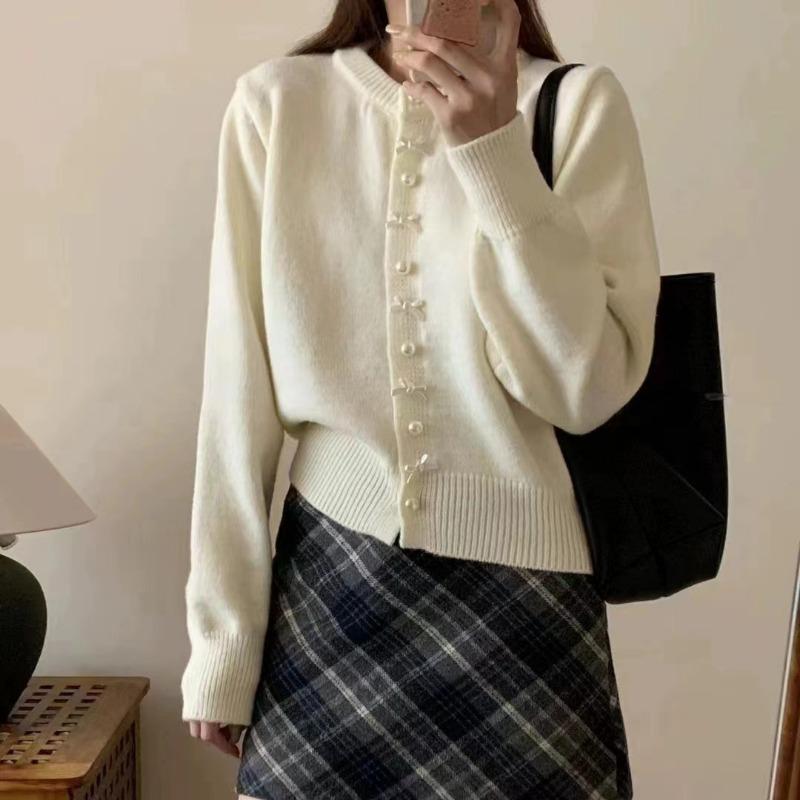 Spring and Autumn Butterfly Knot Cardigan Sweater Women Elegant Pearl Button Korean Style Sweet Jackets Light Yellow Knitted Coats Round Neck Shirts