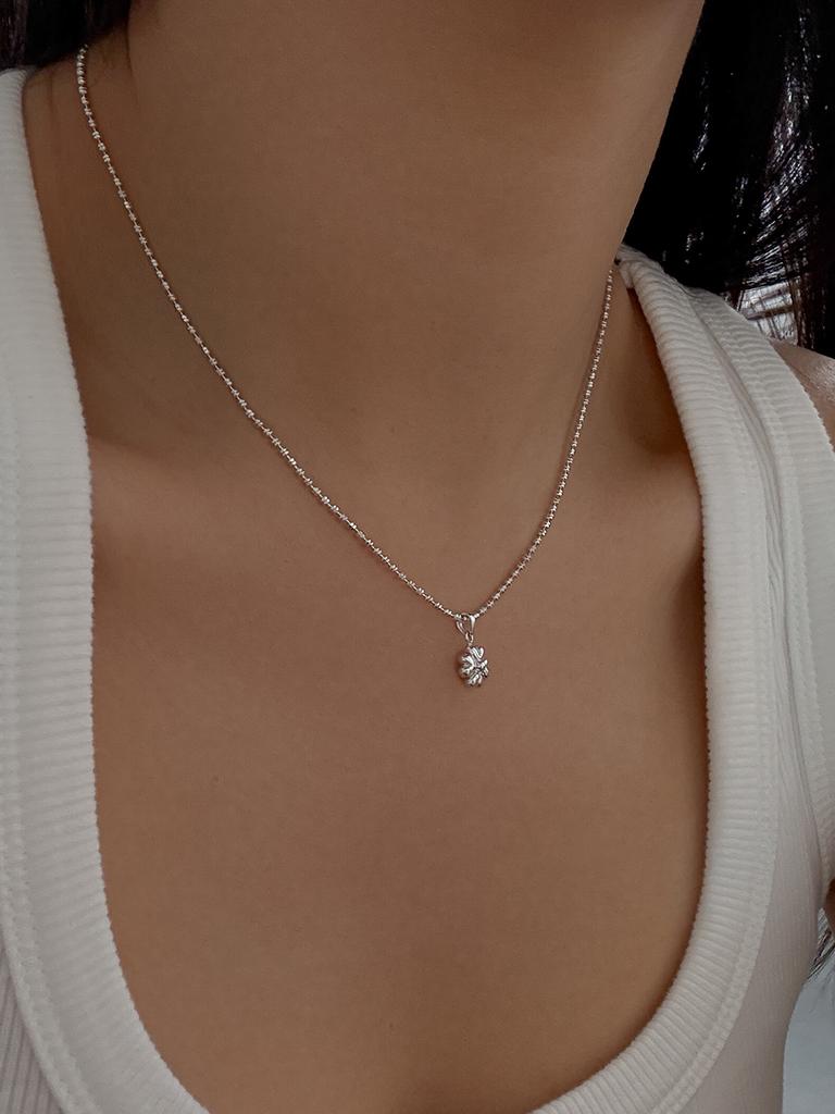 Melliv Petit Clover Necklace_Mvn65