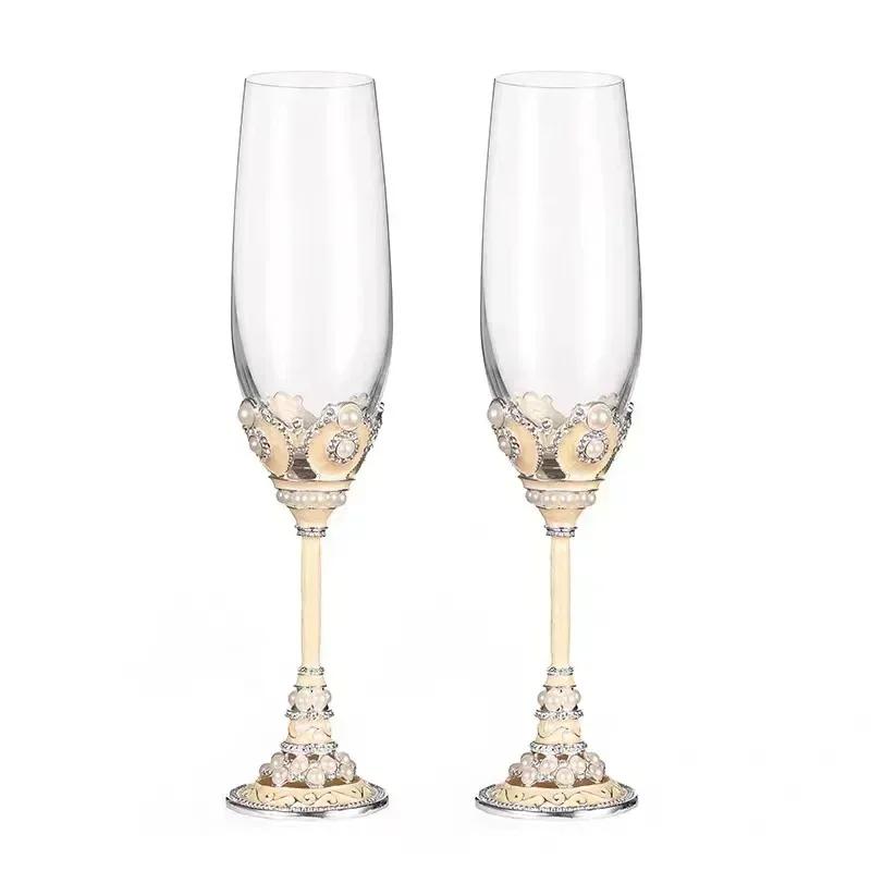High Foot Crystal Champagne Cup 2 Sets of High-end Creative Red Wine Glasses for Household Wine Sets Couple Wedding Gift Box
