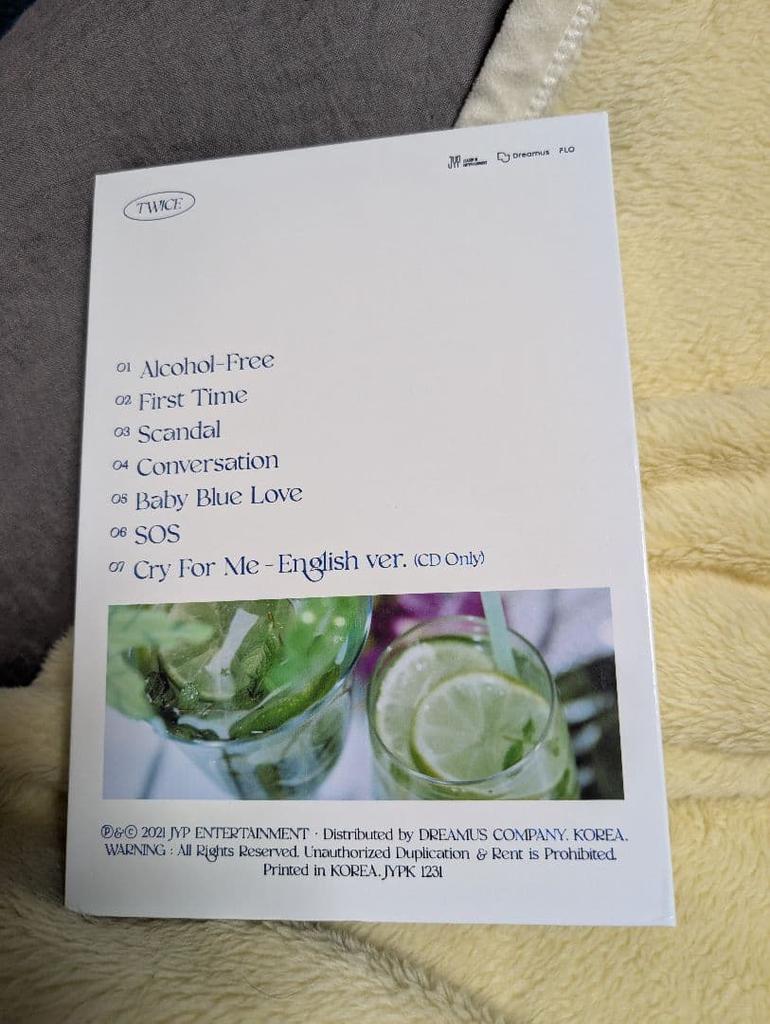 [USED] 2 Korean TWICE albums (one without CD) & 2 trading cards