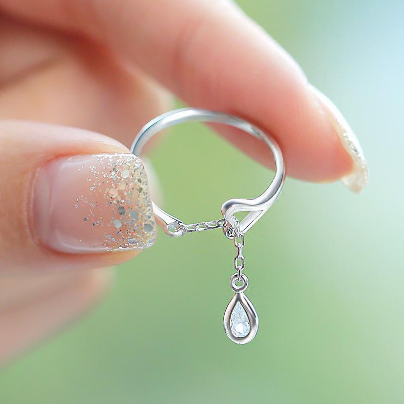 Korean Creative Heart-Shaped Copper Ring with Raindrop Diamond Design