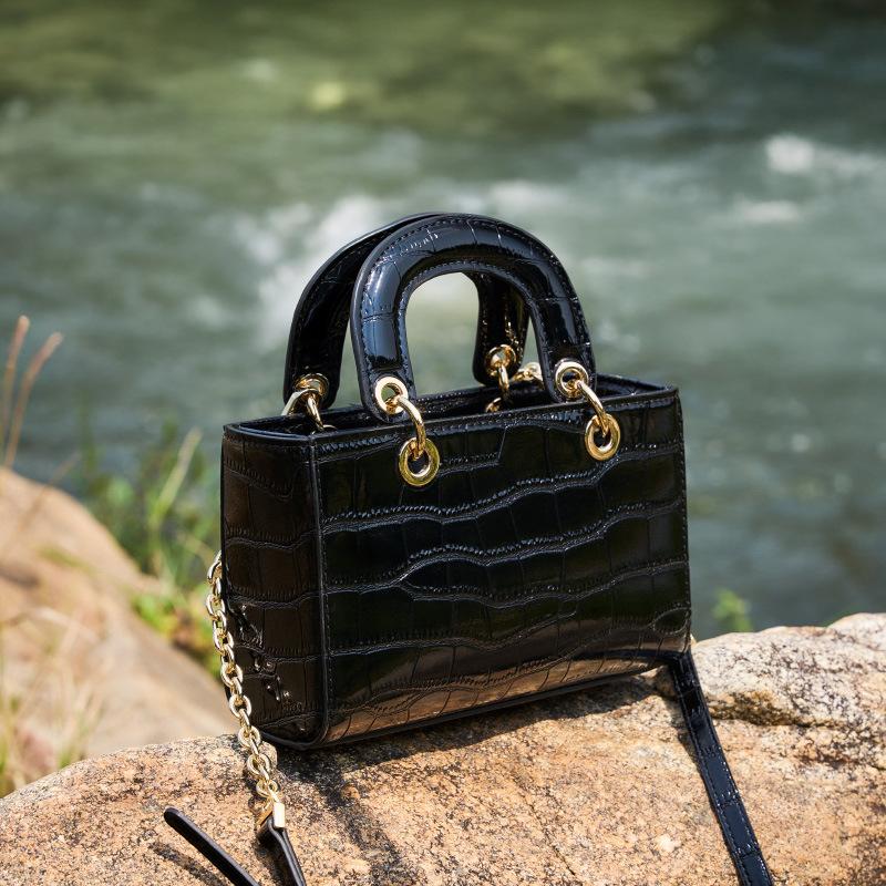 Daifei Leather Crossbody Bag, Commuter and Work Leather Handbag, Ladies' Bags