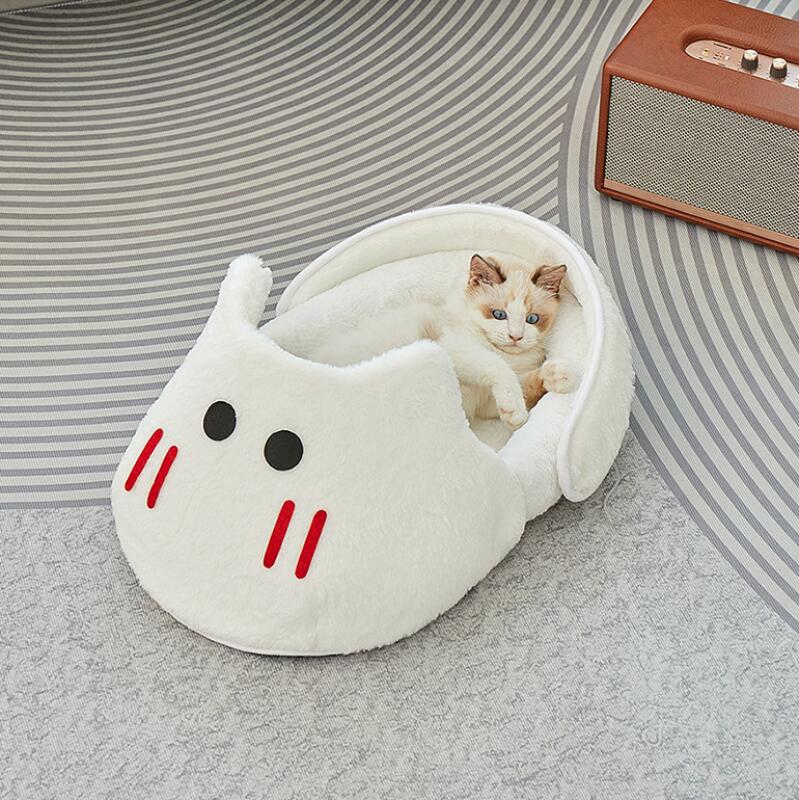Winterwarmer Hausschuh-Stil Katzenbett Gemütliches Plüsch-Haustierhaus für Wohnungskatzen Weiche Bequeme Haustiermatte mit Rutschfestem Boden