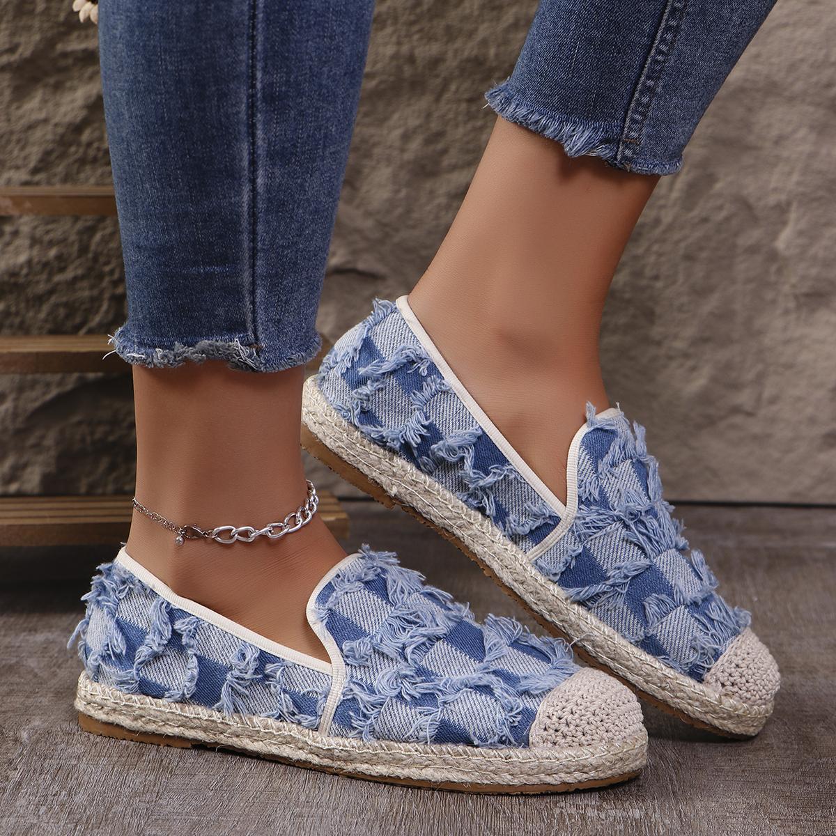 Женские туфли на плоской подошве 2024 года — фото 5