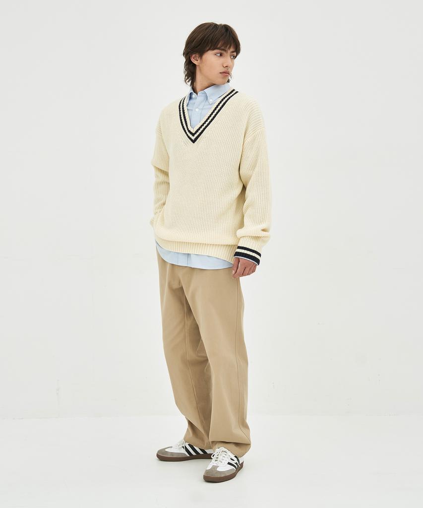 BASIC HOUSE Uni V-Neck Contrast Knit Ivory Lxkt2102