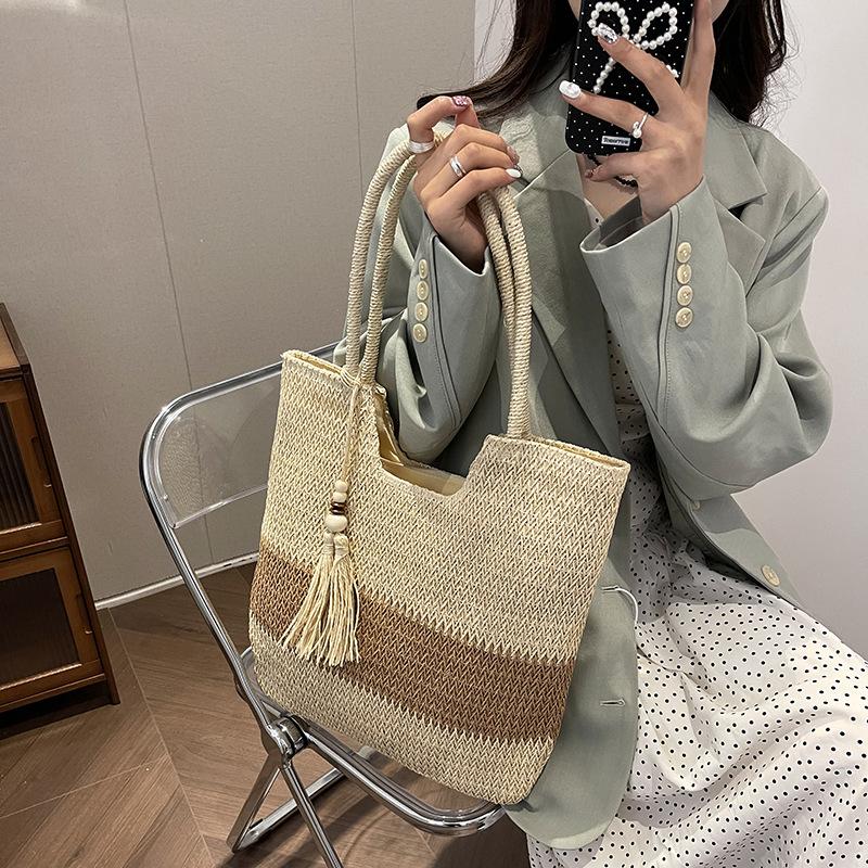 Mori Large-capacity Contrasting Color Splicing Woven Tote Bag Women's Niche Leisure Versatile Summer Vacation Shoulder Beach Bag