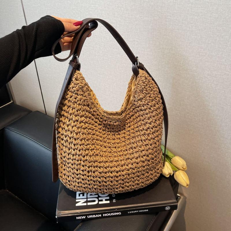 

Large capacity straw shoulder bag women s new niche woven holiday wind beach leisure armpit bag хаки