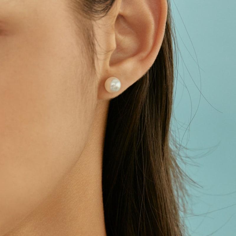 LUNNE 14k Reversible 8mm Pearl Earrings (14k Gold) #LFE15