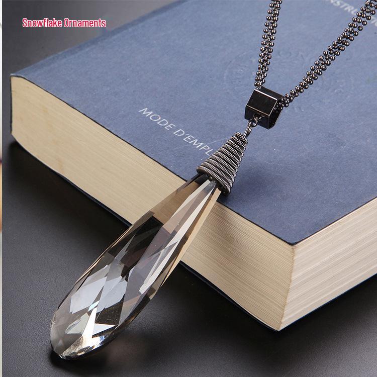 Korean Style Pearl Tassel Necklace: Versatile, Fashionable Long Pendant for Women's Summer Sweaters.