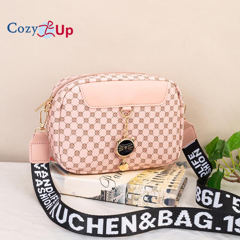 Уютная женская сумка через плечо на одно плечо с персонализированным украшением — фото 8