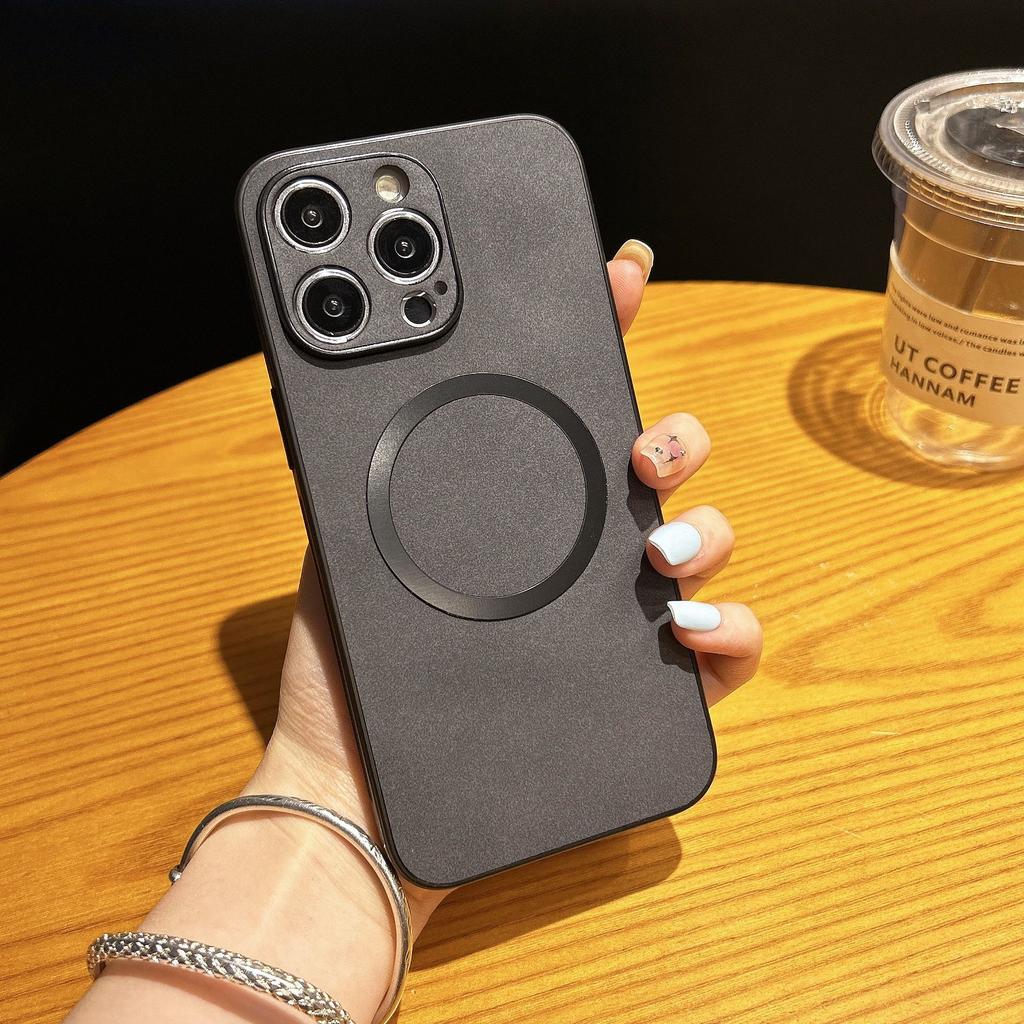 Magnetic Attraction for IPhone15promax, Anti-drop Apple 14 Simple Business Retro Phone Case