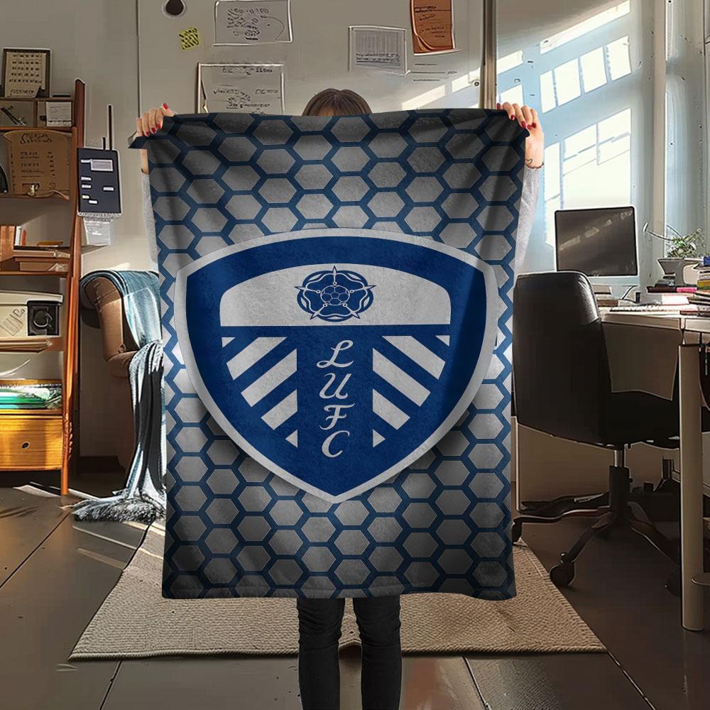 Leeds Blanket, High Quality Comfortable for All Seasons, Home Decor, Warmth and Comfort