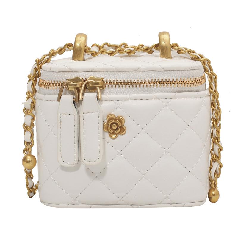 Popular Fashionable Light Luxury Small Fragrant Wind Rhombus Chain Box Bag Women Commuting Foreign Style Advanced Sense Messenger Bag