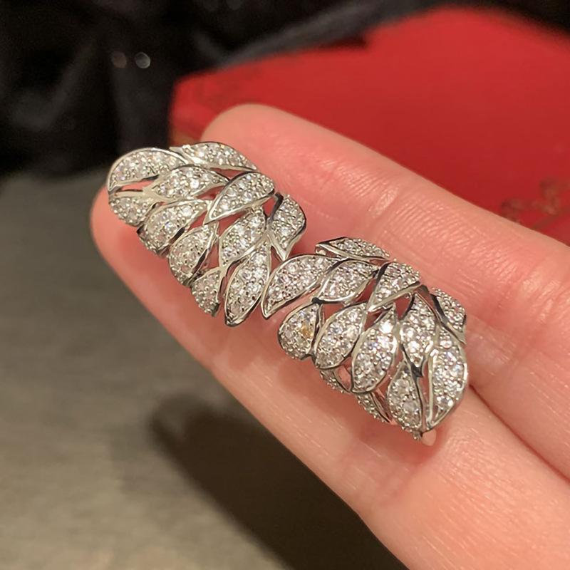 Leaf And Leaf Stud Earrings For Women, Fashionable Super Shiny Micro-Inlaid Zircon Jewelry, Celebrity Style Light Luxury Earrings