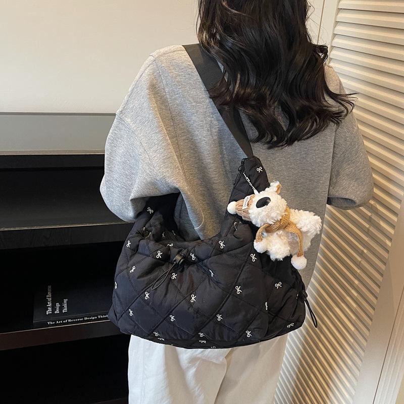 2025 new foreign-style cotton clothing bag autumn and winter versatile lightweight shoulder bag large capacity high-end fashion messenger bag