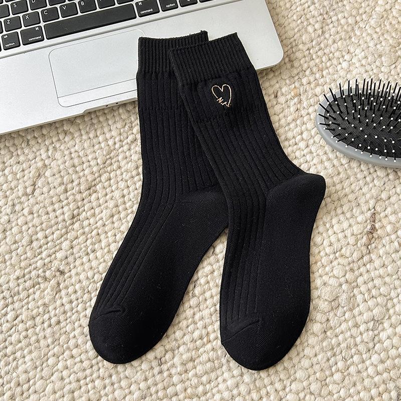 

Ladies Spring and Autumn New Personality Cute Cartoon Cute Pet Embroidery Letters In The Tube Pile Socks 1 pair чорний