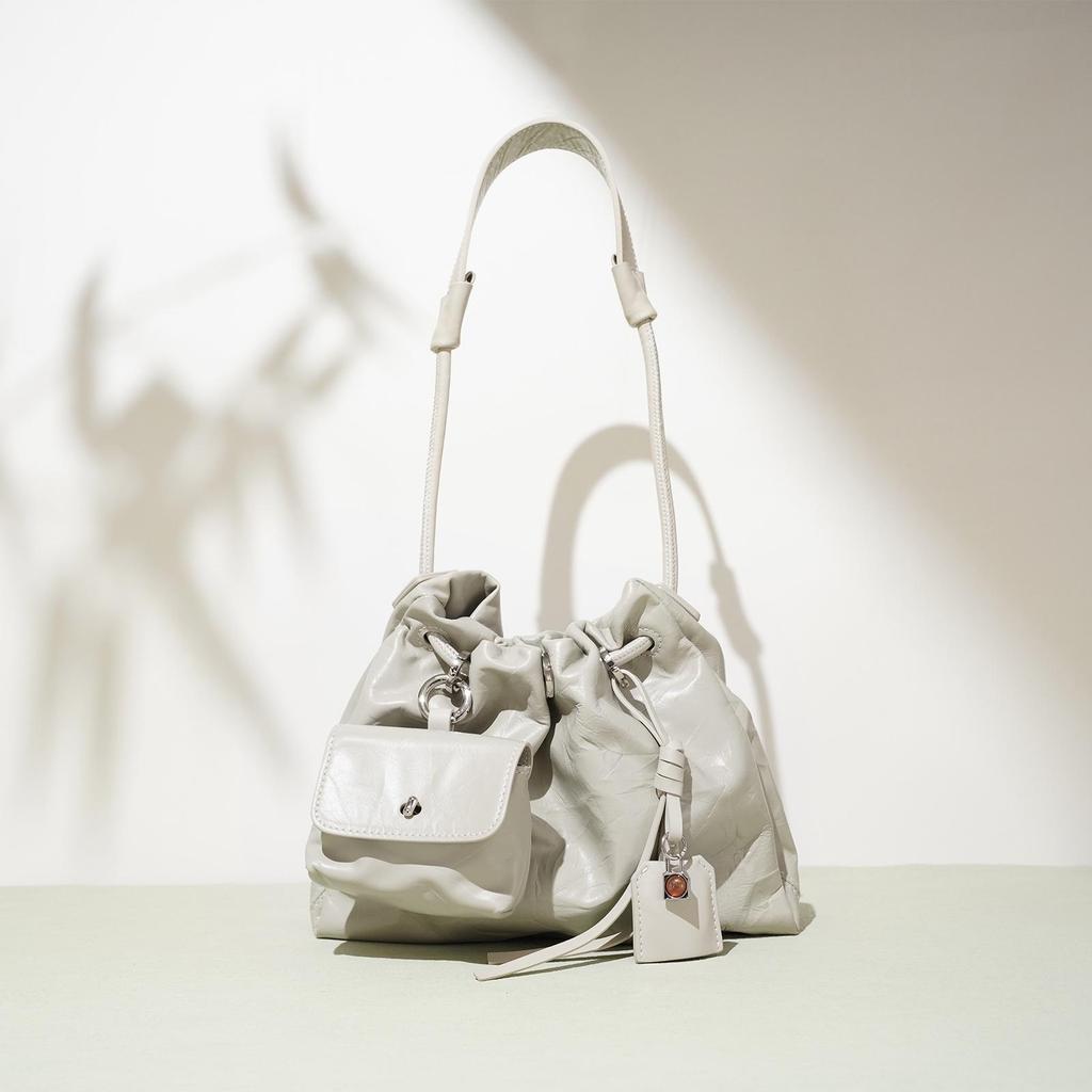 2025 Women's High-End Genuine Leather Cloud Shoulder Bag