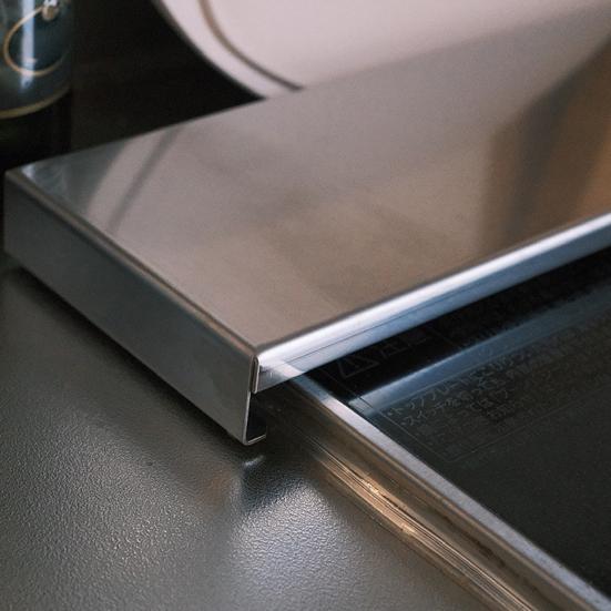 Stainless Steel Stove Gap Cover Oil-Proof Baffle Adjustable Countertop Shield for Gas And Induction Cooktops Easy-Clean Rust-Resistant Kitchen
