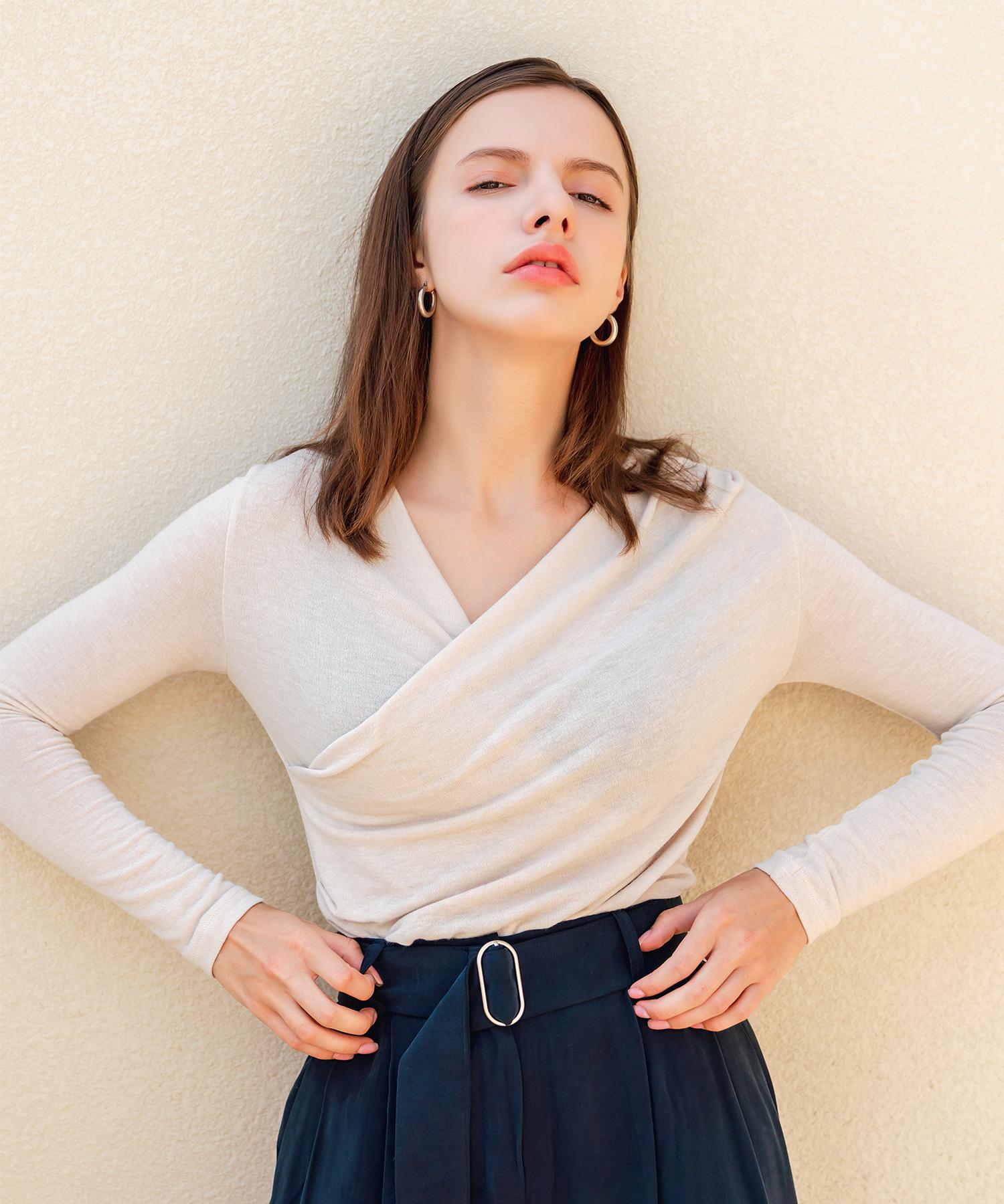 320 Showroom Feminine V-Neck Pintuck Wrap T-Shirt Cream Free