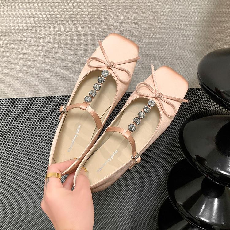 

2025 spring new Korean version of French square head with bow rhinestone T with bag head empty single shoes women 39 рожевий