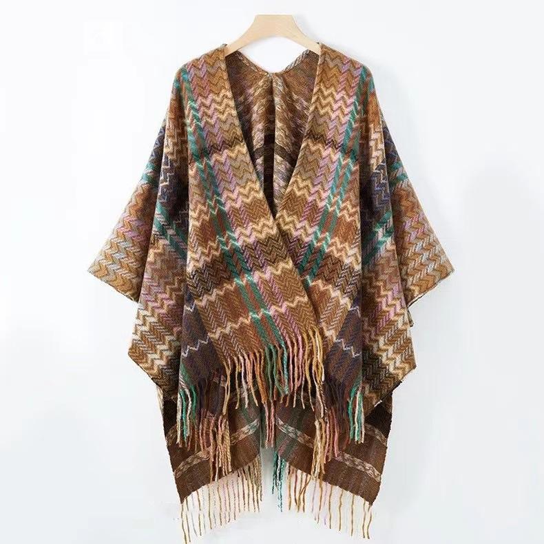 Solid color gray triangular shawl with women's new triangular scarf, young fashion and high sense of versatility