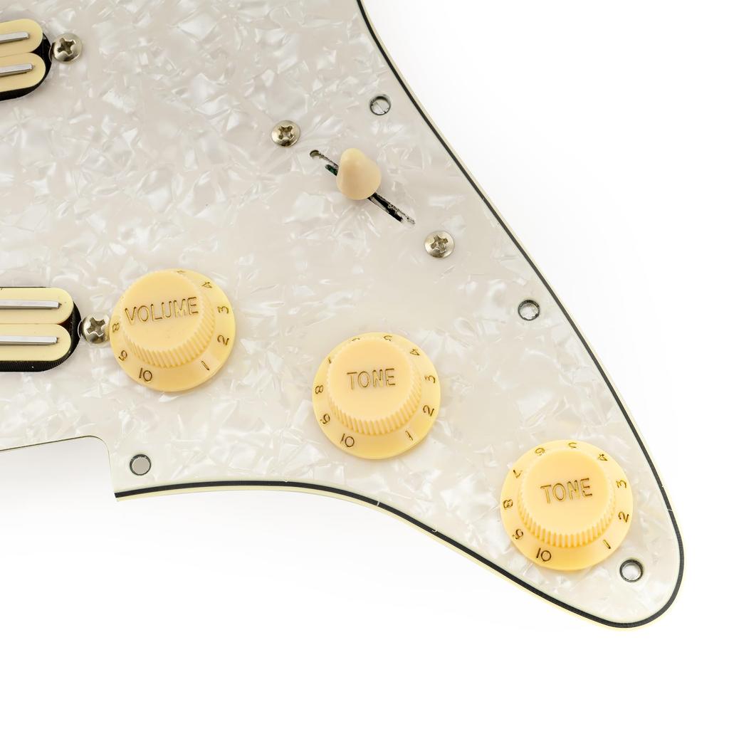Musiclily SSS Golpeador Pre-cableado Alnico 5 Humbucker Tamaño Simple para Guitarra Eléctrica Strat 4P Perla Blanca Envejecida Pro-SE ST-DPHA