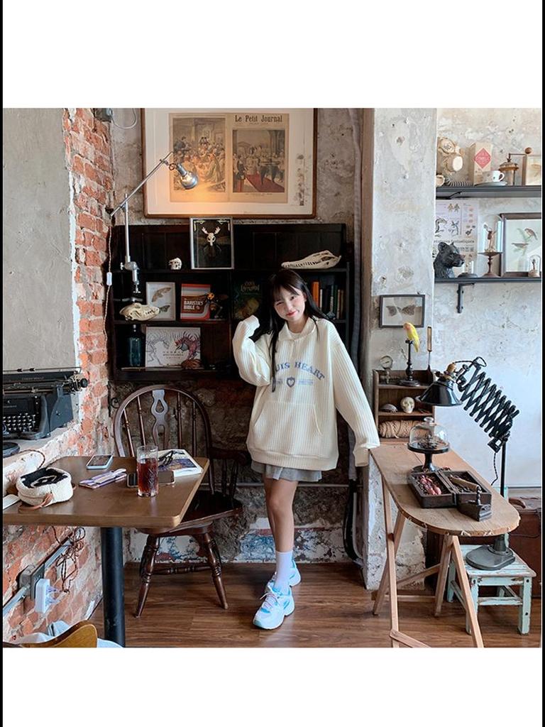 2025 Autumn Embroidered Oversize Waffle Polo Sweatshirt for Women & Couples