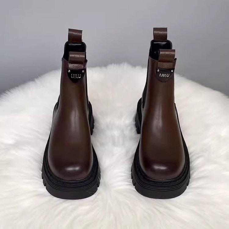 

Чоботи на товстій підошві Жіночі повсякденні короткі осінні та зимові черевики 38 коричневий