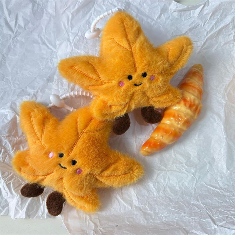 1/2 Adet Eğlenceli Sevimli Küçük Akçaağaç Yaprağı Peluş Bebek Oyuncakları Anahtarlık Çift Sırt Çantası Kolye Sahte Yaprak Bebek Dekorasyon Hediyeleri Kızıl Anahtarlık