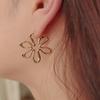 Rita Monica Flower Line Earrings