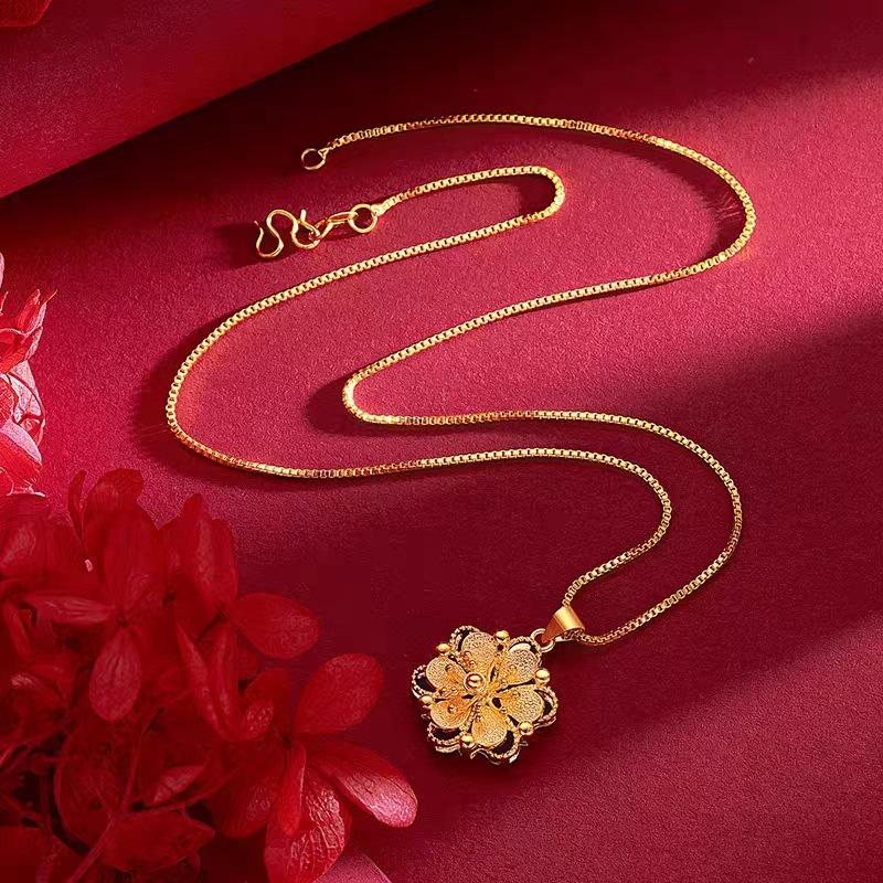 Vietnam Sand Gold-Plated Flower Pendant Necklace - Long-Lasting Color, Elegant Clavicle Chain
