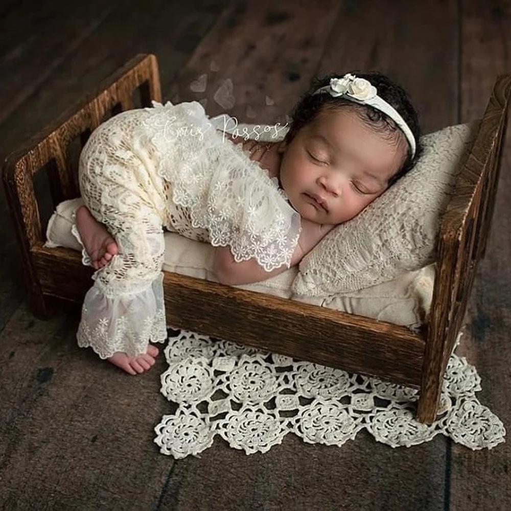 1 Set Newborn Photography Clothing Baby Photo Outfit Baby Lace Bell Bottom Onesie with Headband Country Cartoon Off White
