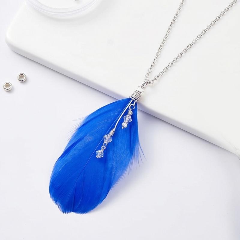 100PCS Stylish Plumage Trims For Enthusiasts Addition To Accessories And Festival Decoration