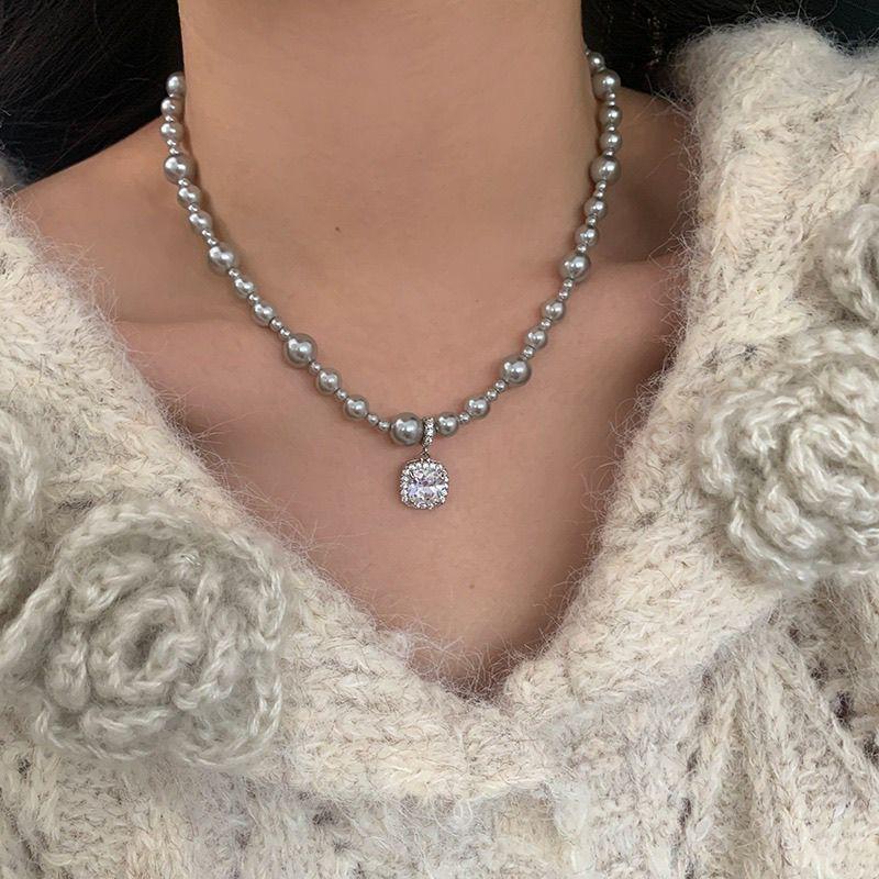 Sugar Cube Pearl Gypsy Star Necklace Fashion Temperament Clavicle Chain New Light Luxury Premium Sweater Necklace