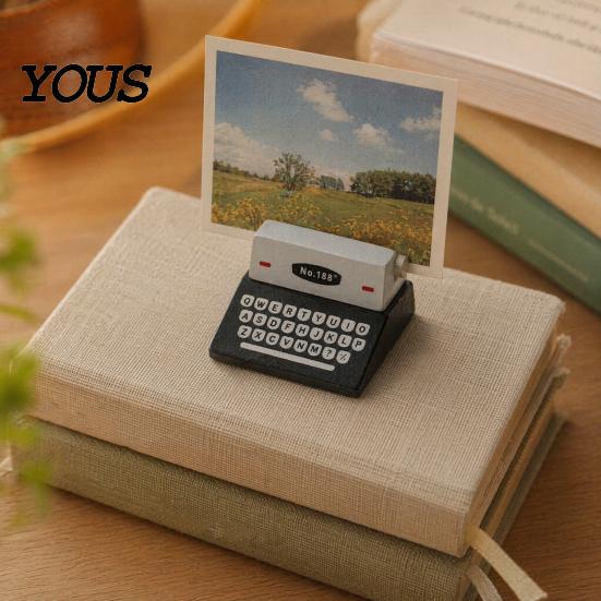 Place Card Holder Retro Wooden Typewriter Memo Clip, Vintage Desk Holder, Rustic Office Decor Decorative Message Photo Picture Stand for Home