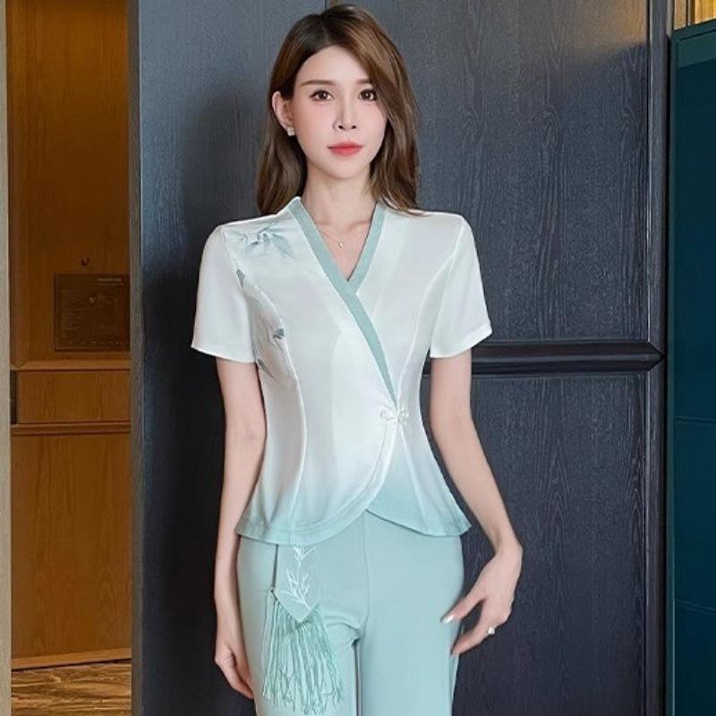 New Chinese Style Spring Workwear Set for Beauty Salon Technicians – Women’s Moisture-Wicking Outfit.