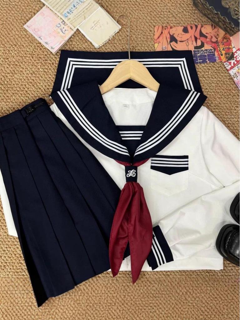 Enhanced White Three-Piece Japanese JK Sailor Suit Pleated Skirt Set - Academy Style Uniform