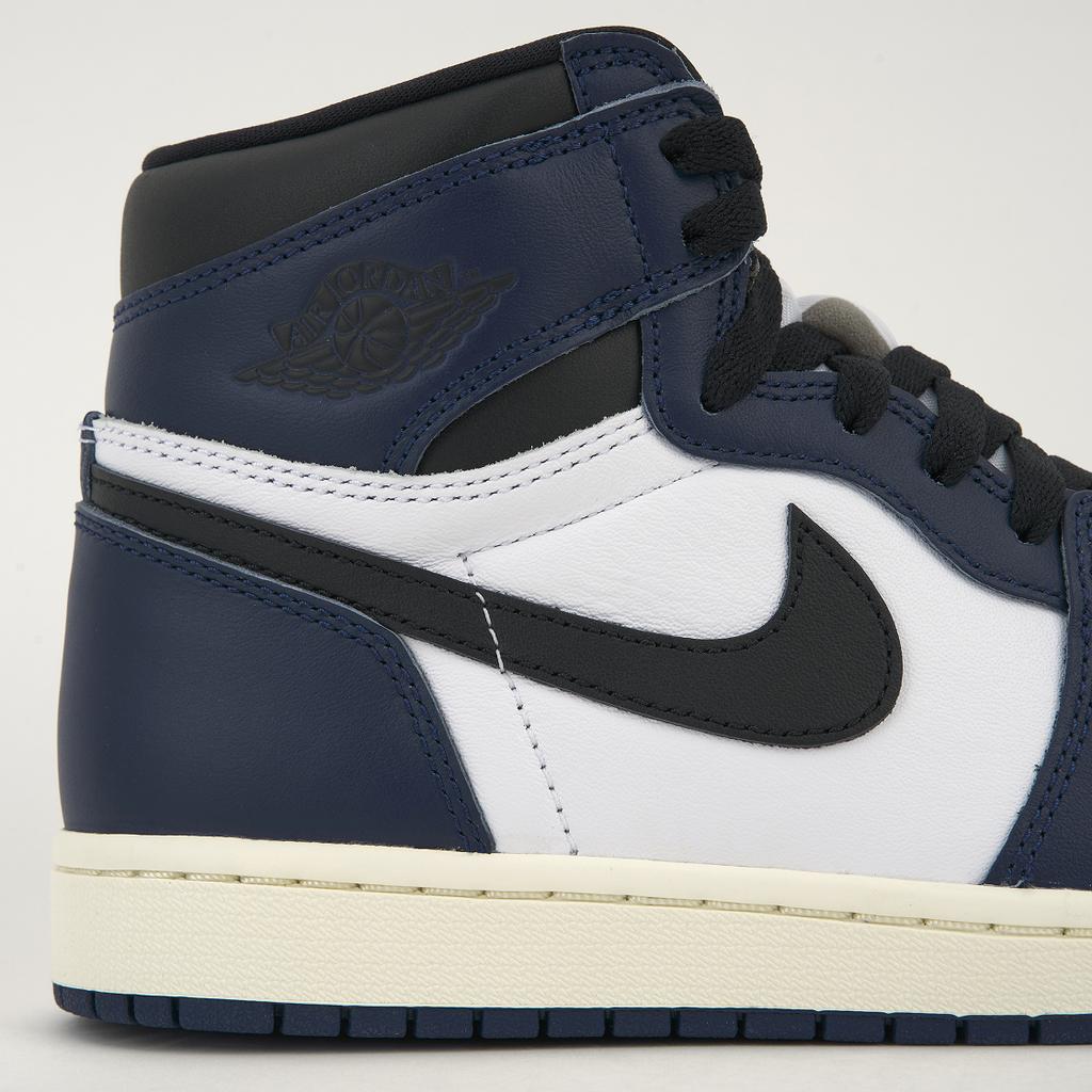 Air Jordan 1 Retro High OG Midnight Navy Men Sneakers Blue Black White DZ5485-401