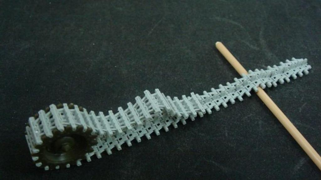 Vision Models Scale Imperial Japanese Army Type 97 Medium Tank Working Track Plastic Model Parts 1/35 Chi-Ha Set, VA-9003