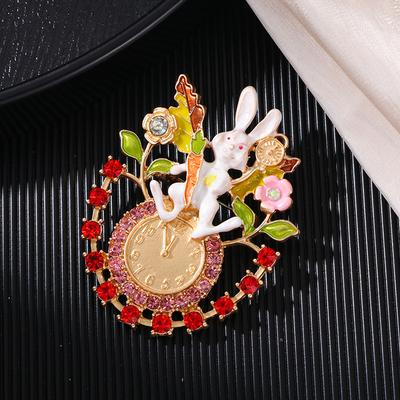 Broche Montre Lapin Littéraire Rétro Féminine Rêve Pastoral Lapin Radis Mode Corsage Broche Haut de Gamme