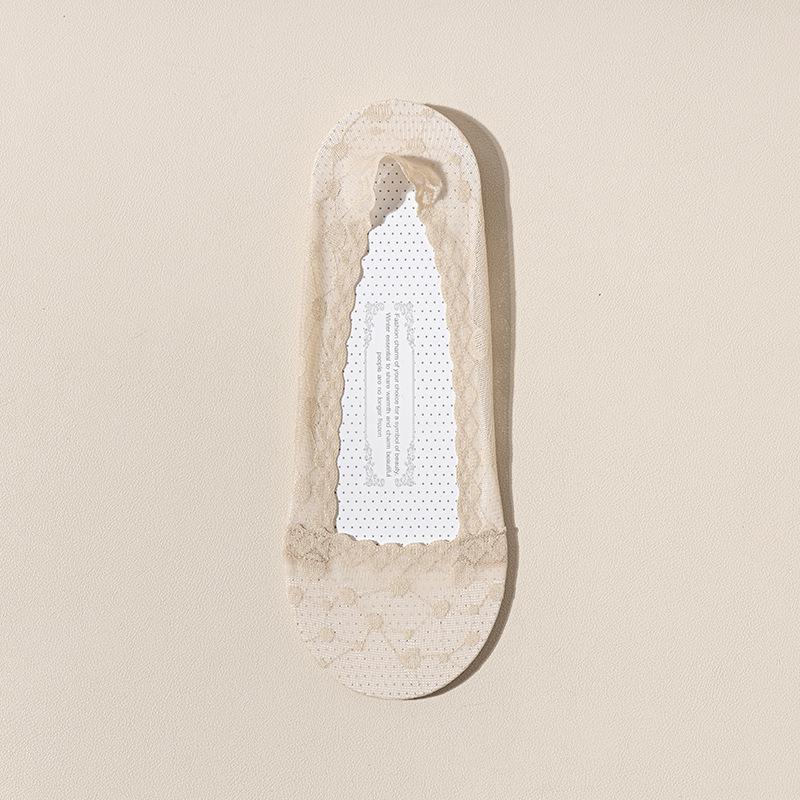 New Women's Non-Slip Invisible Lace Boat Socks - Thin, Hollow, Shallow Bed Sock Design