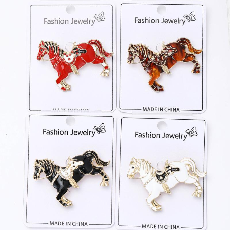4-Color Alloy Running Horse Brooch Pins Fashion Exquisite Zodiac Horse Badge Women Kid'S Clothes Backpack Brooches New Year Gift