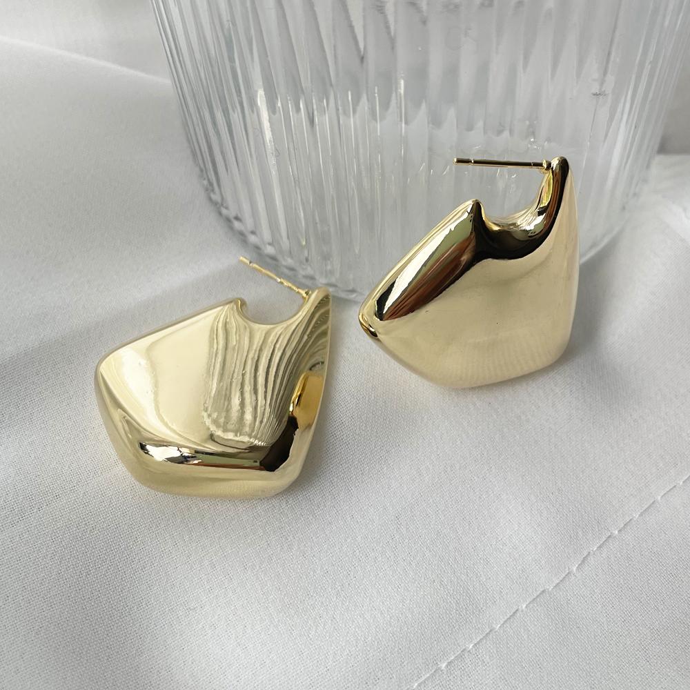 New Design Gold Color Smooth Irregular Hoop Earrings For Women Girls Metal Waterproof Chunky Wide Ear Buckle Punk Jewelry Gifts