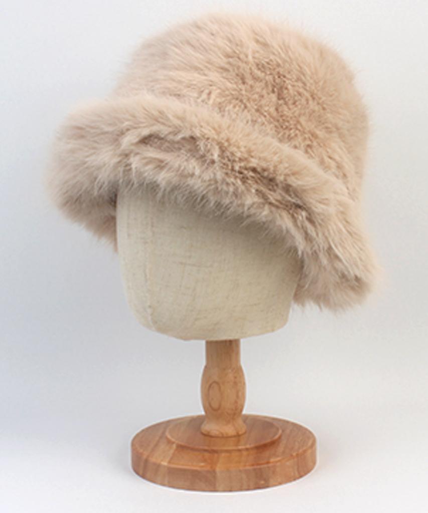 Wide Fur Beige Bucket Hat