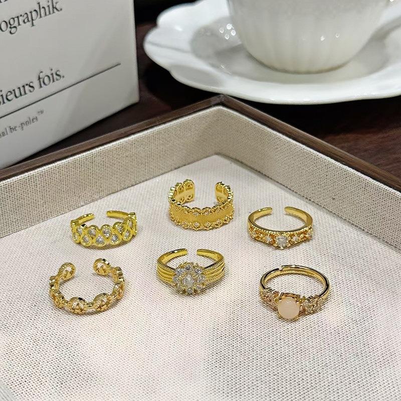 Vintage Court Style Medieval Vintage Open Ring Old Money Wind Full Diamond Super Fairy Ring Girl